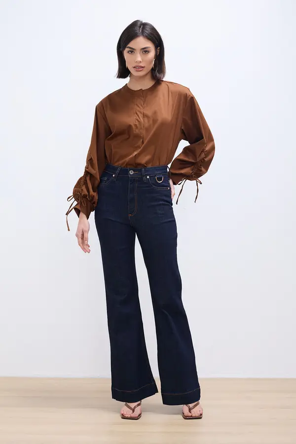 CALÇA BOOT CUT AMACIADA