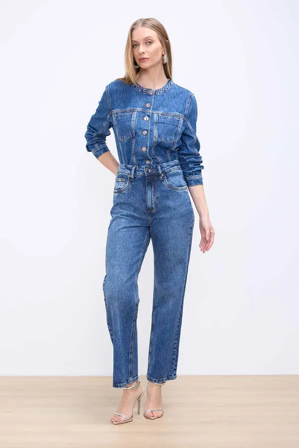 CALÇA JEANS RETA CROPPED DENIM MÉDIO
