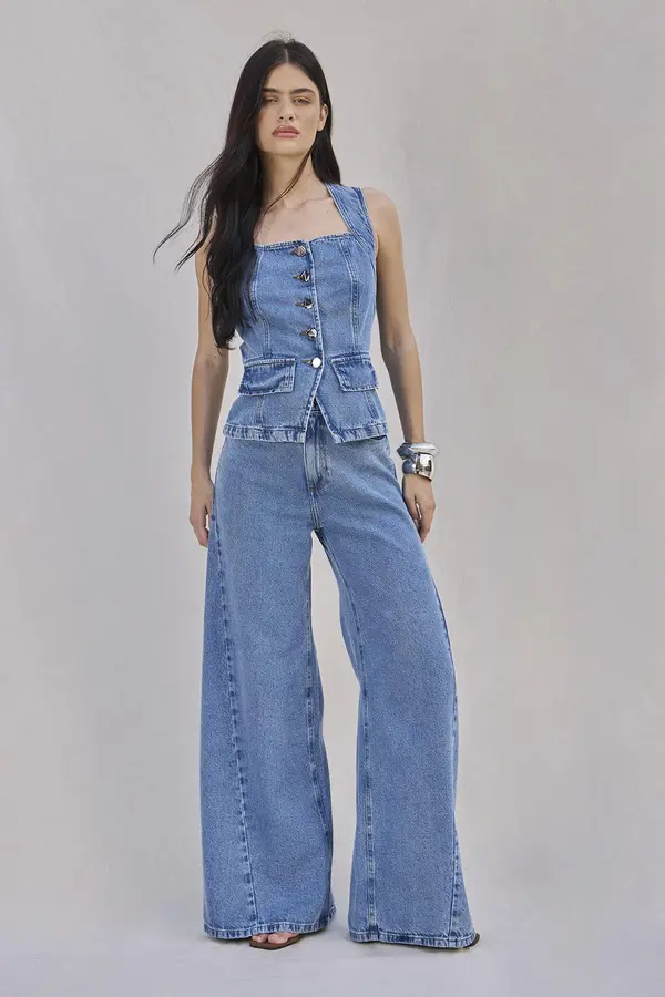 CALÇA JEANS PANTALONA COM RECORTE DENIM MÉDIO