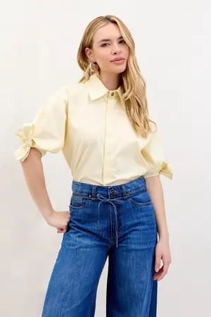 CAMISA DE TRICOLINE MEIA MANGA MANTEIGA