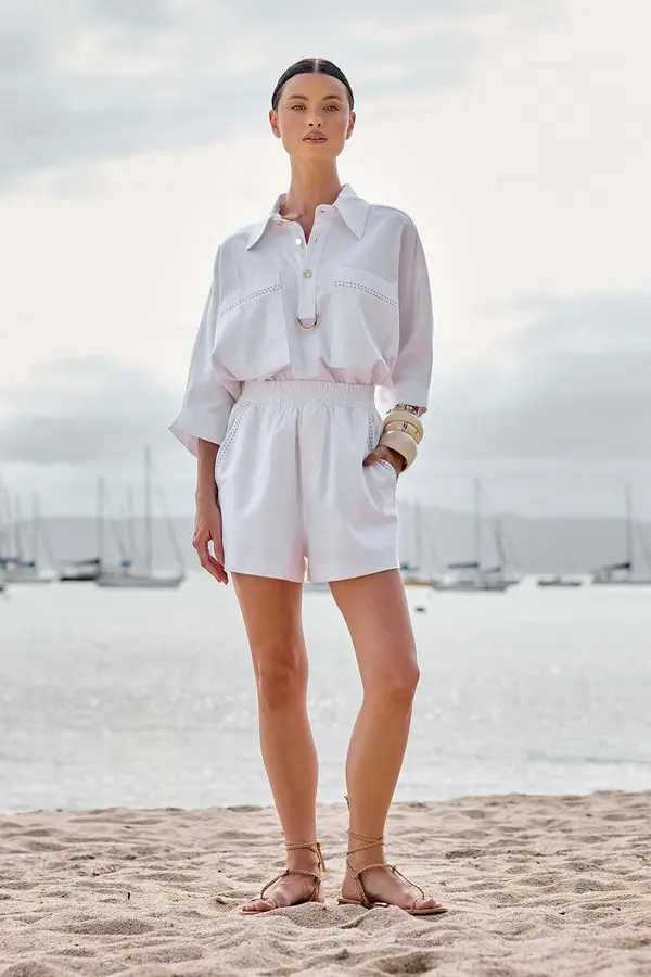 SHORTS COMFY DE LINHO COM BOLSOS