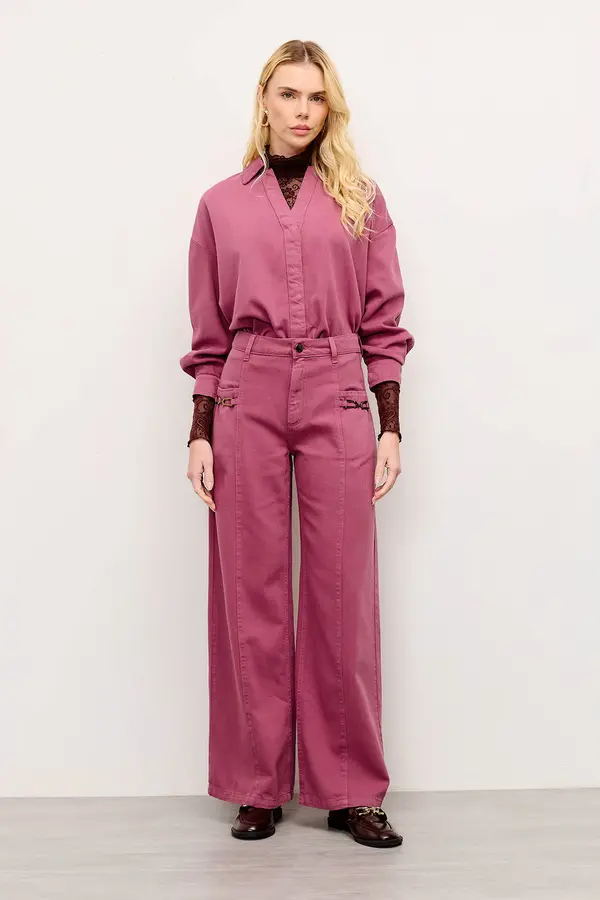 CALÇA DE SARJA RETA MARSALA