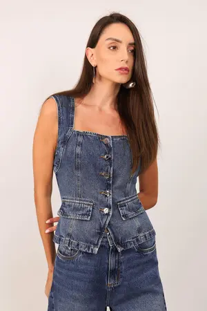 BLUSA JEANS COM RECORTES DENIM ESCURO