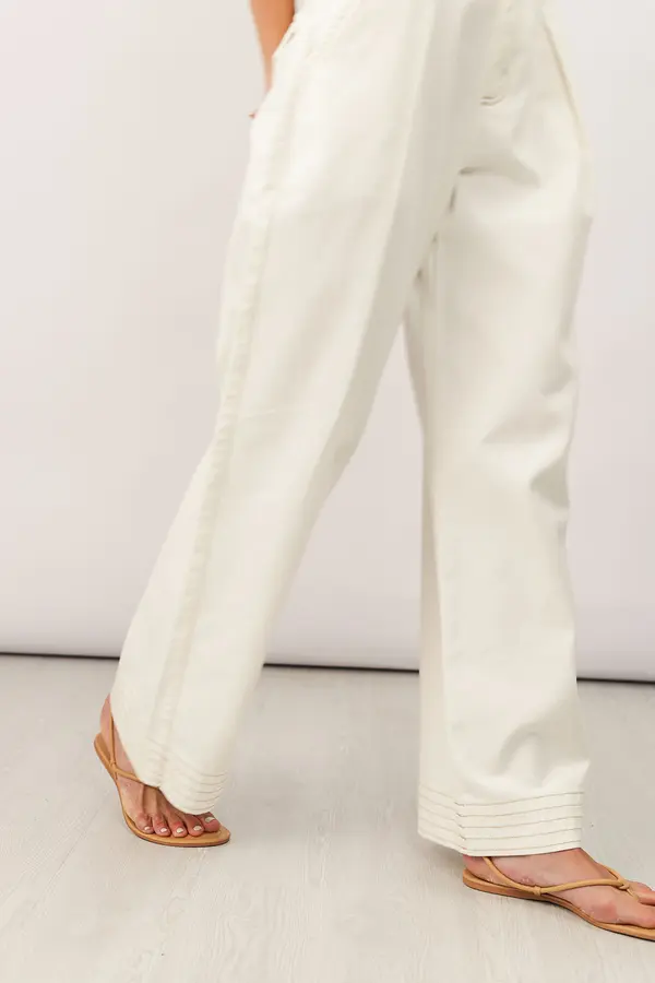 CALÇA DE SARJA RETA COM PESPONTOS OFF WHITE